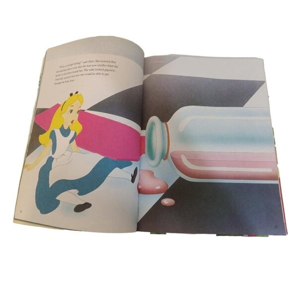 Walt Disneys Book Alice In Wonderland 1991 Hardcover 96 Pages With Tag - Picture 5 of 6